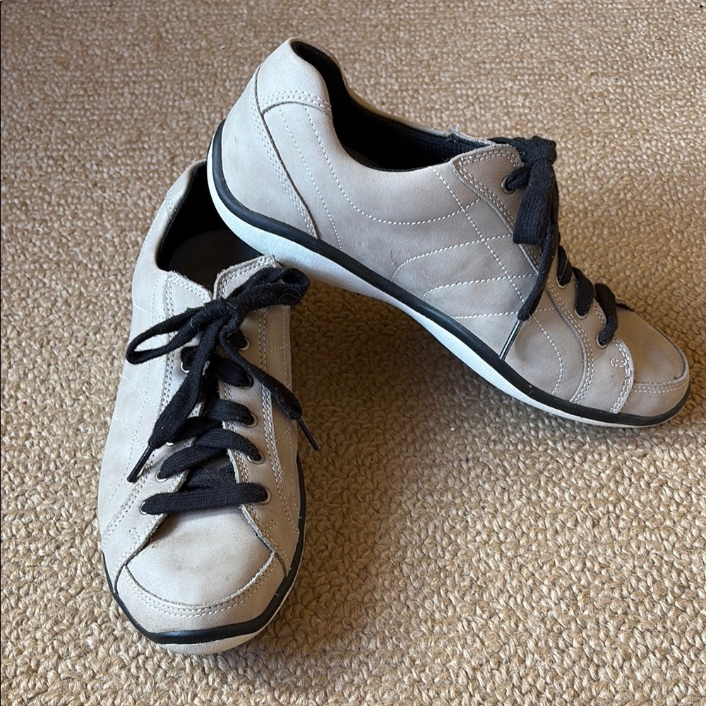 Women’s Footjoy Beige Golf Sneakers